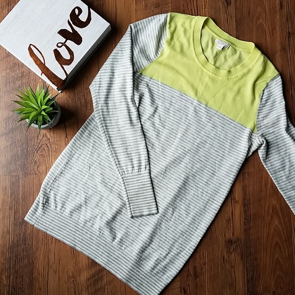 GAP Sweaters - 💕 GAP Bright Yellow and Grey Striped Sweater